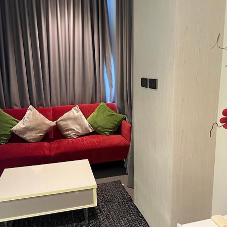Naiharn Relife By Nataly Apartment Nai Harn Exterior photo